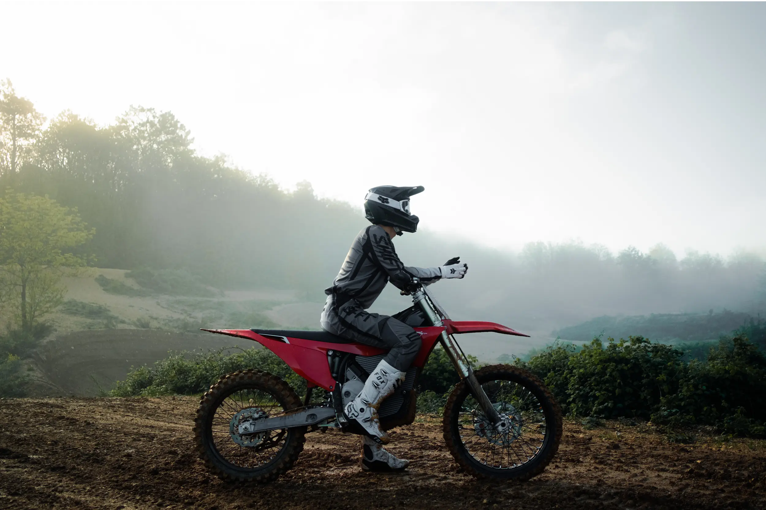 We Test Ride the All-Electric Stark Future VARG MX - Motocross Feature -  Vital MX